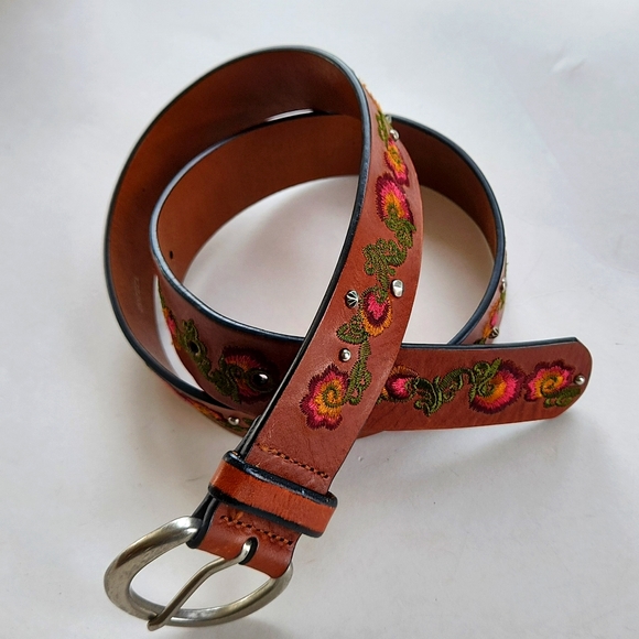 Fossil Accessories - Fossil Floral Embroidery Genuine Leather Belt